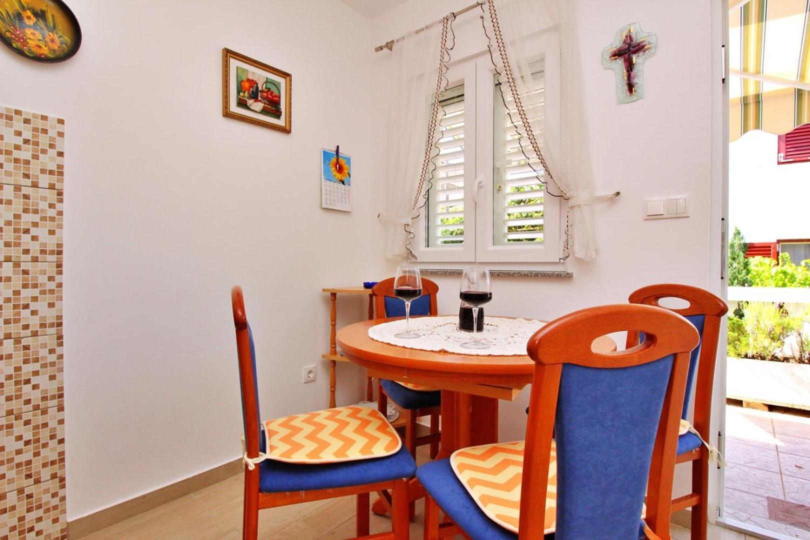 Apartments Zlatica Šilo Esterno foto